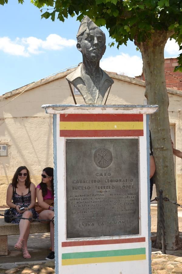 Homenaje en Hormilla de los Caballeros Legionarios al cabo Terrero