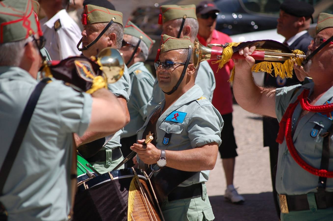 Homenaje en Hormilla de los Caballeros Legionarios al cabo Terrero