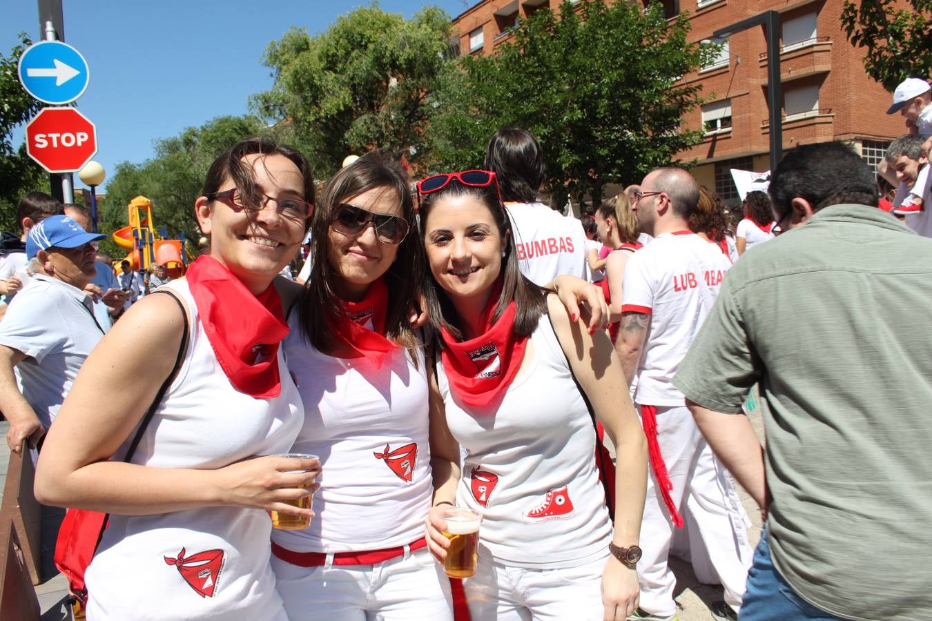 Pasacalles de la Concentración de Peñas en Arnedo