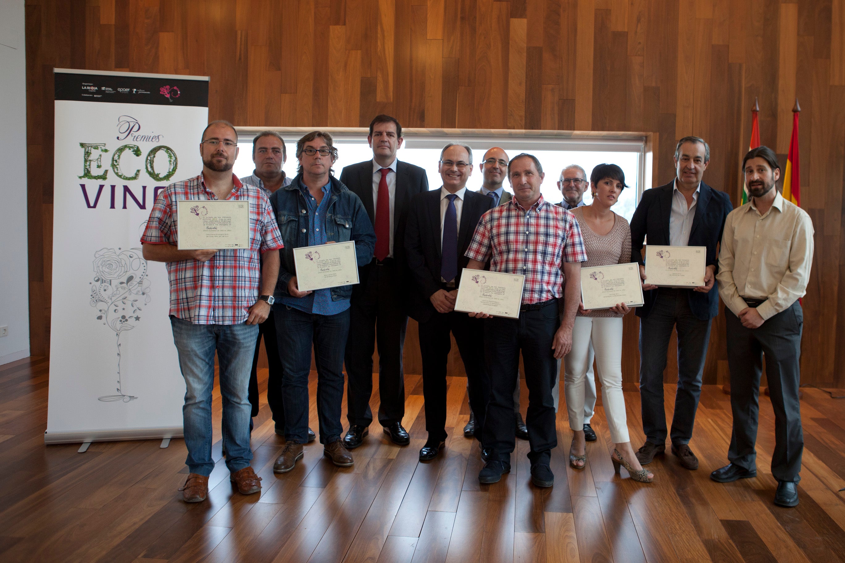 Tres &#039;Riojas&#039;, un &#039;Navarra&#039; y un &#039;Cava&#039; ganan los Grandes Ecovinos de Oro 2014