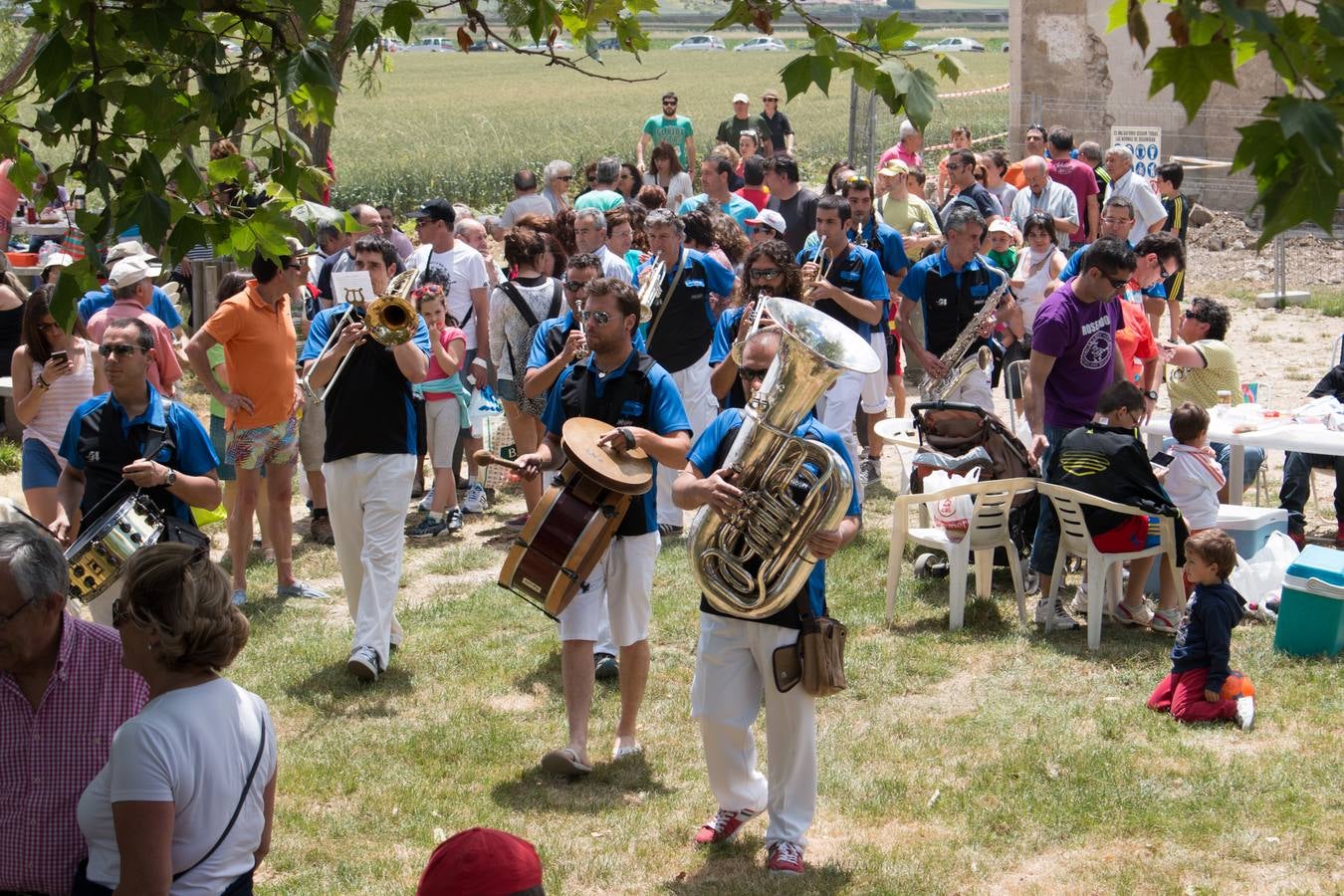 Cientos de personas fueron a Las Abejas de romería