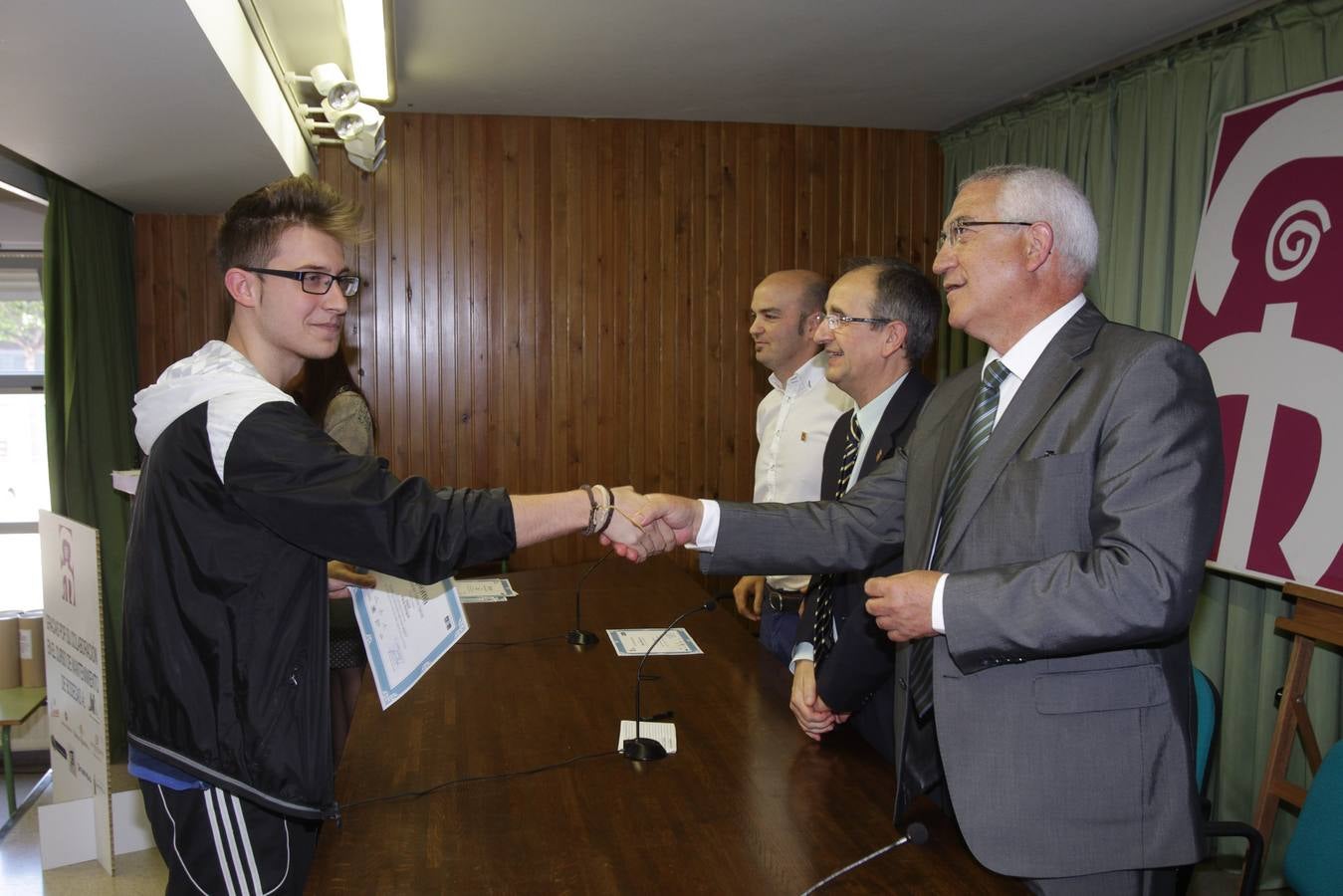 Entrega de diplomas del I Curso de Mantenimiento Básico de Bodegas (y II)