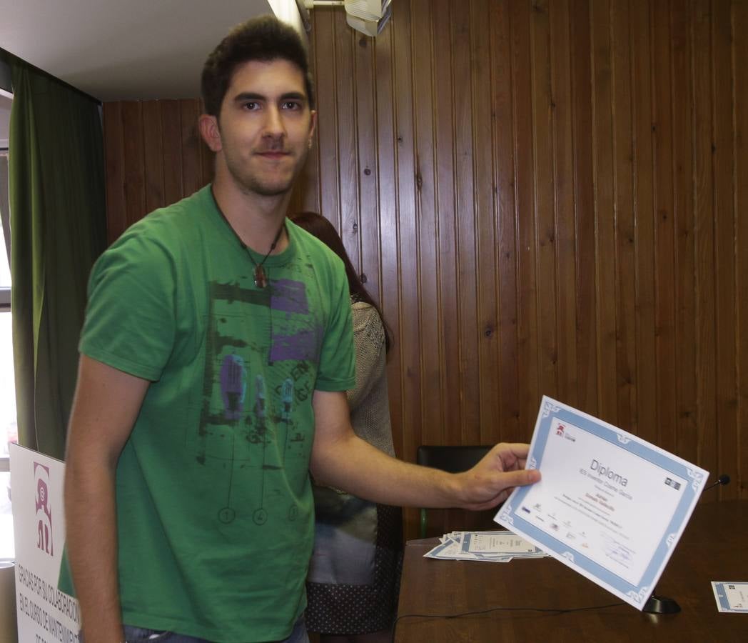 Entrega de diplomas del I Curso de Mantenimiento Básico de Bodegas (y II)