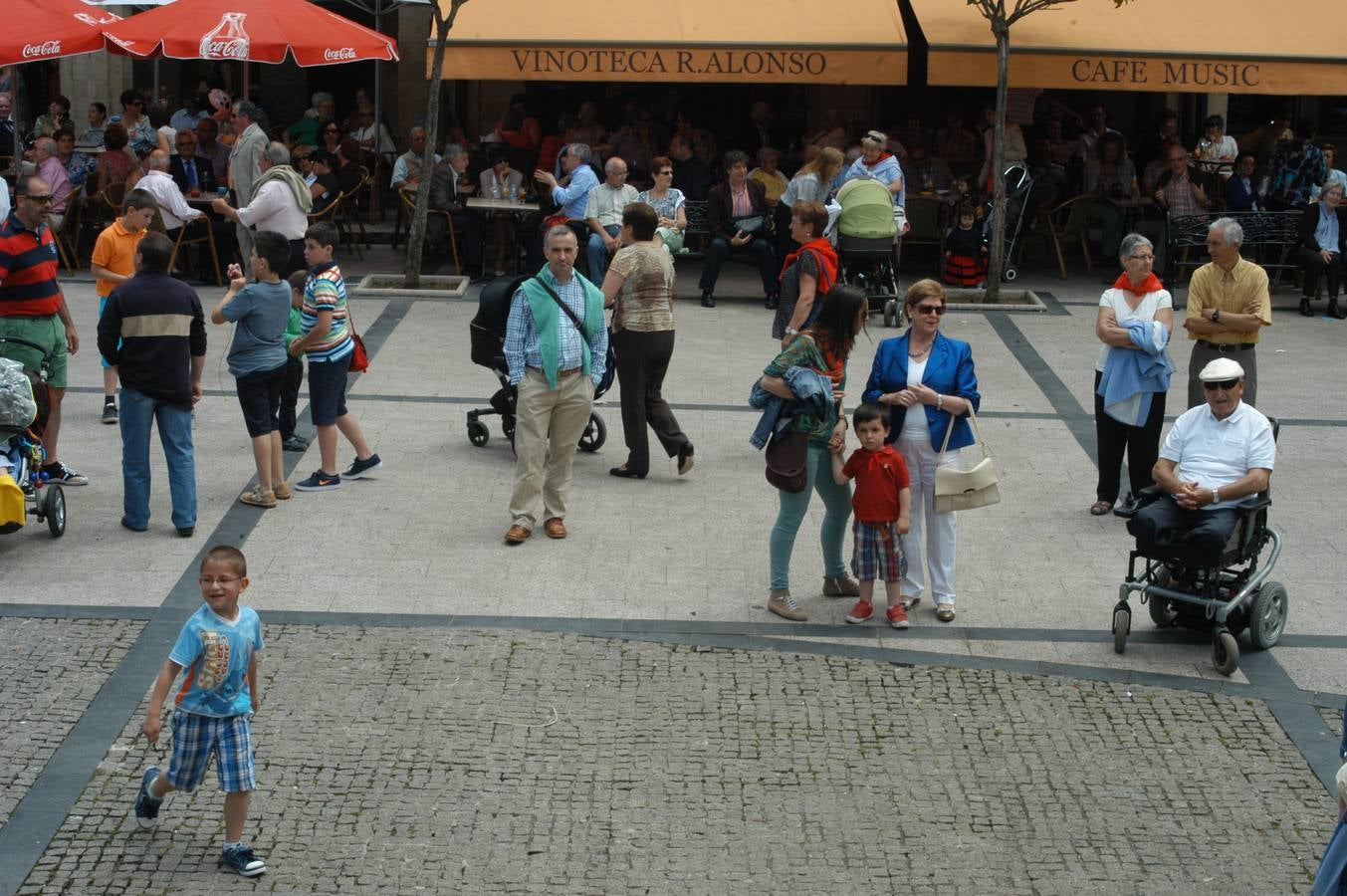 Ambiente del segundo día de fiestas en Haro por San Felices