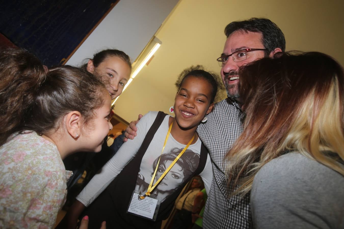 Las familias riojanas se encuentran con los niños saharauis que acogerán este verano