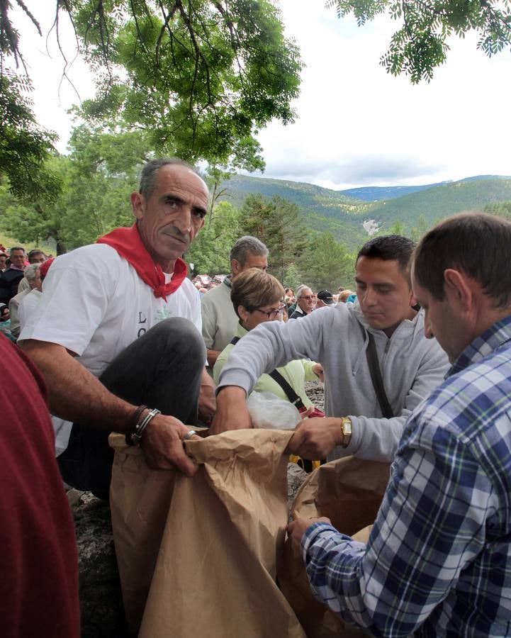 Villoslada celebra la Caridad Grande en Lomos de Orios (II)