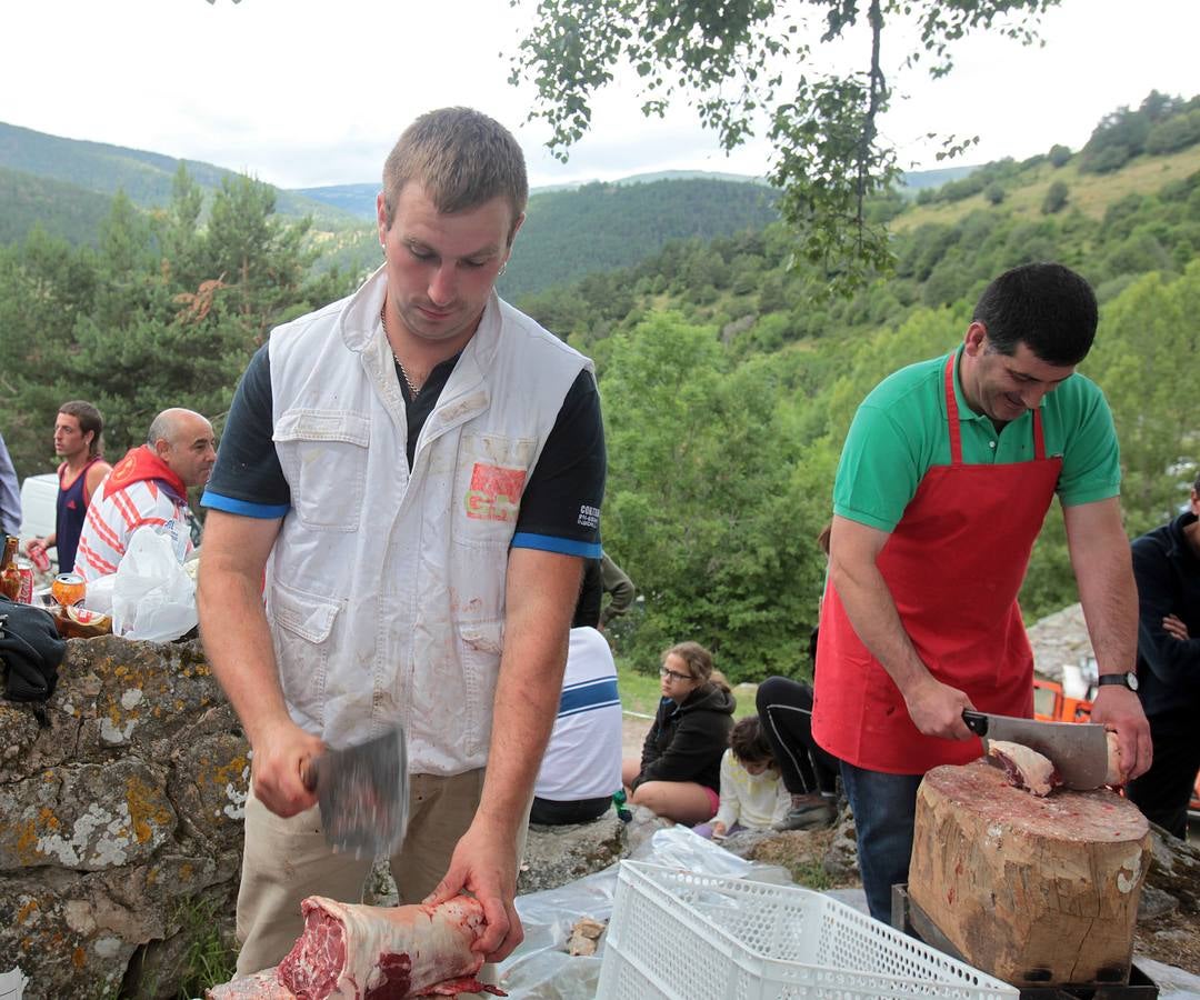 Villoslada celebra la Caridad Grande en Lomos de Orios (II)