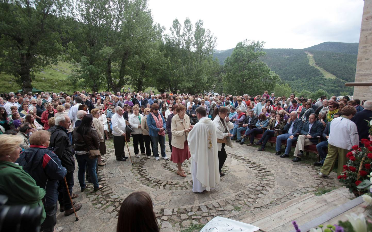 Villoslada celebra la Caridad Grande en Lomos de Orios (II)