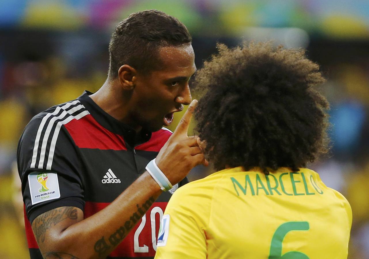 Boateng avisa a Marcelo.