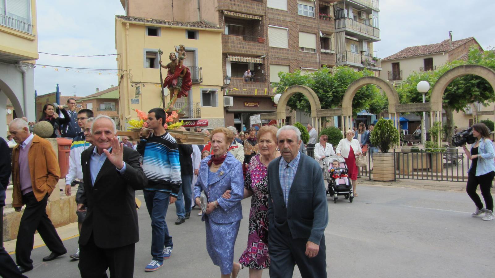 Entrena honra a San Cristobal