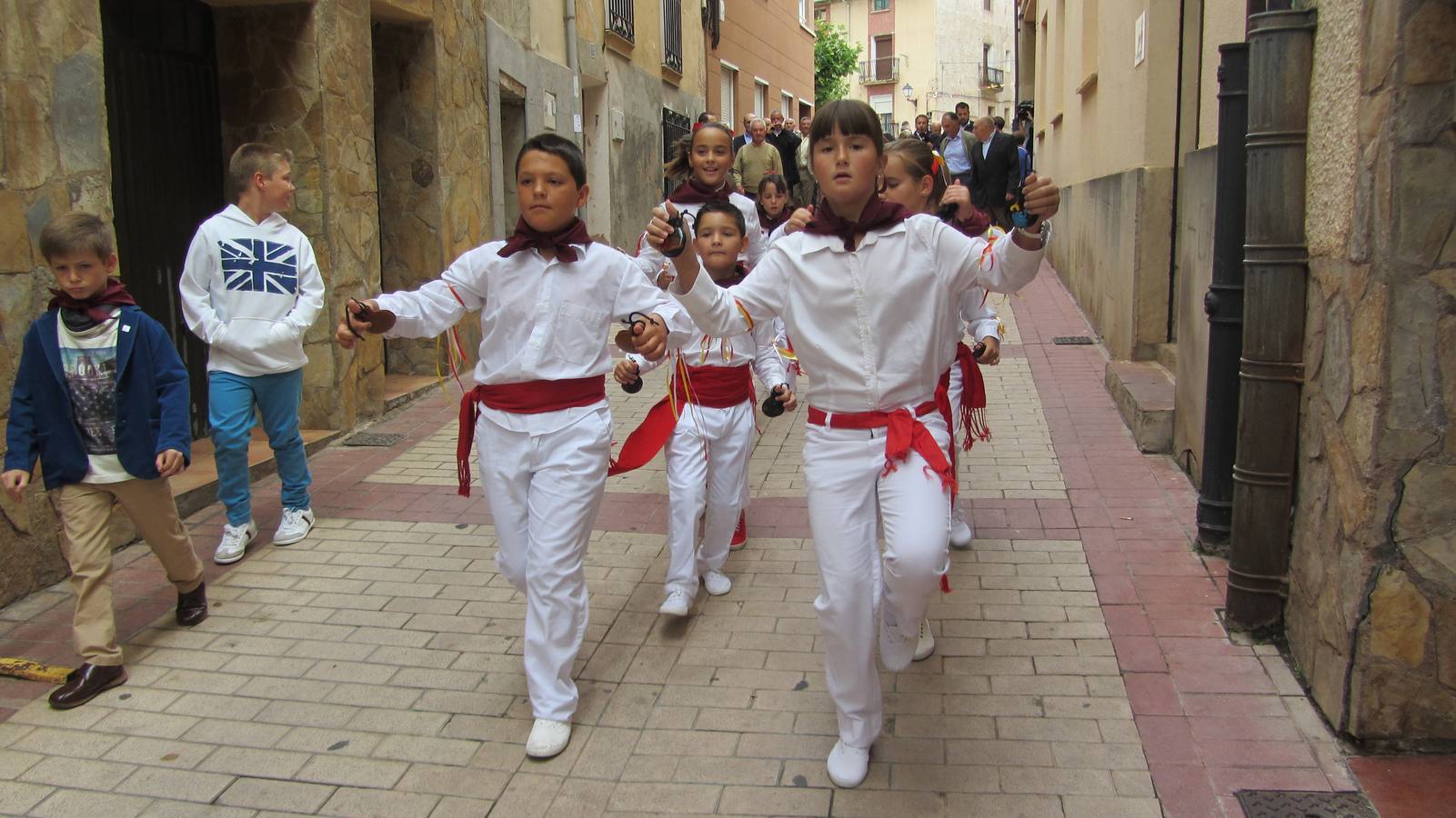 Entrena honra a San Cristobal