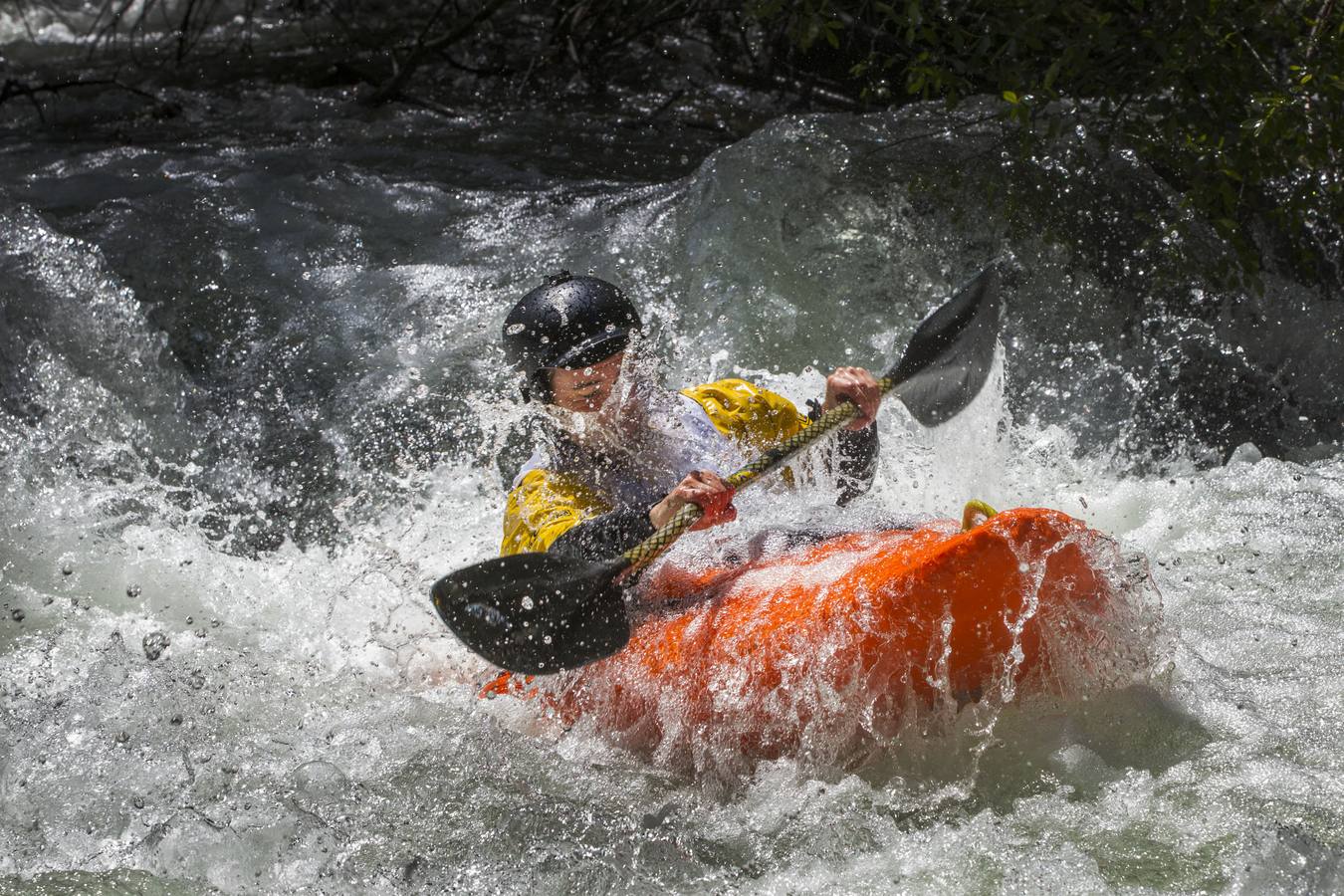 XIII descenso del río Piqueras en Kayak