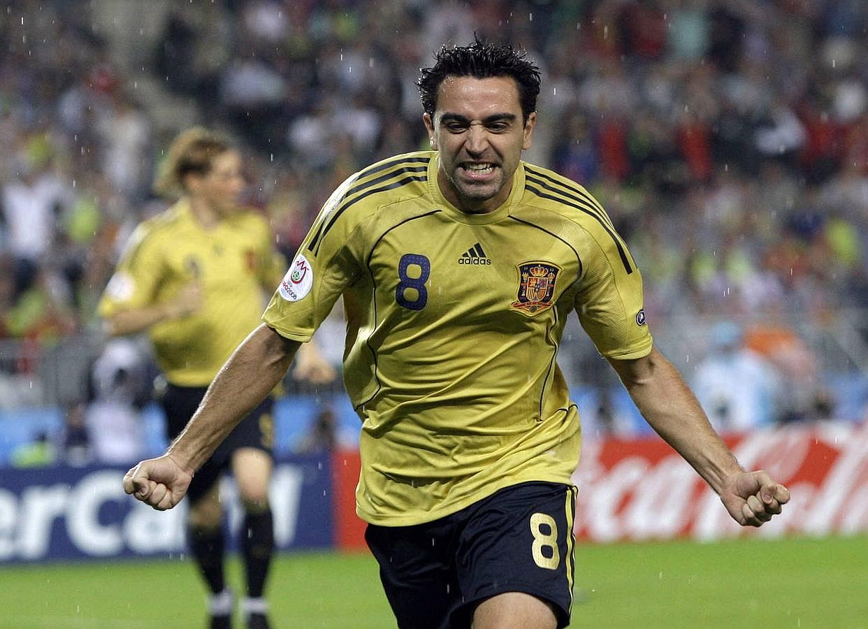 Xavi celebra su gol ante Rusia en la Eurocopa de 2008