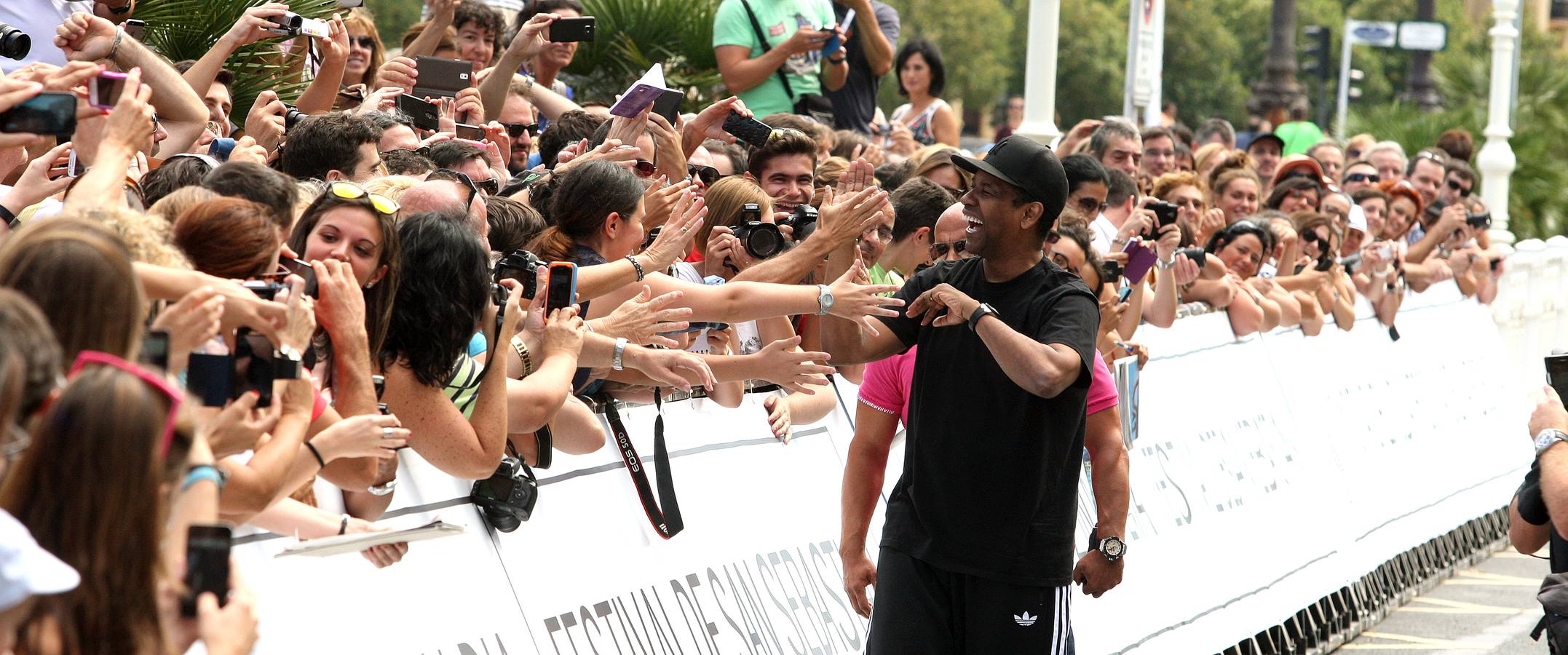 Denzel Washington derrocha simpatía en Donostia