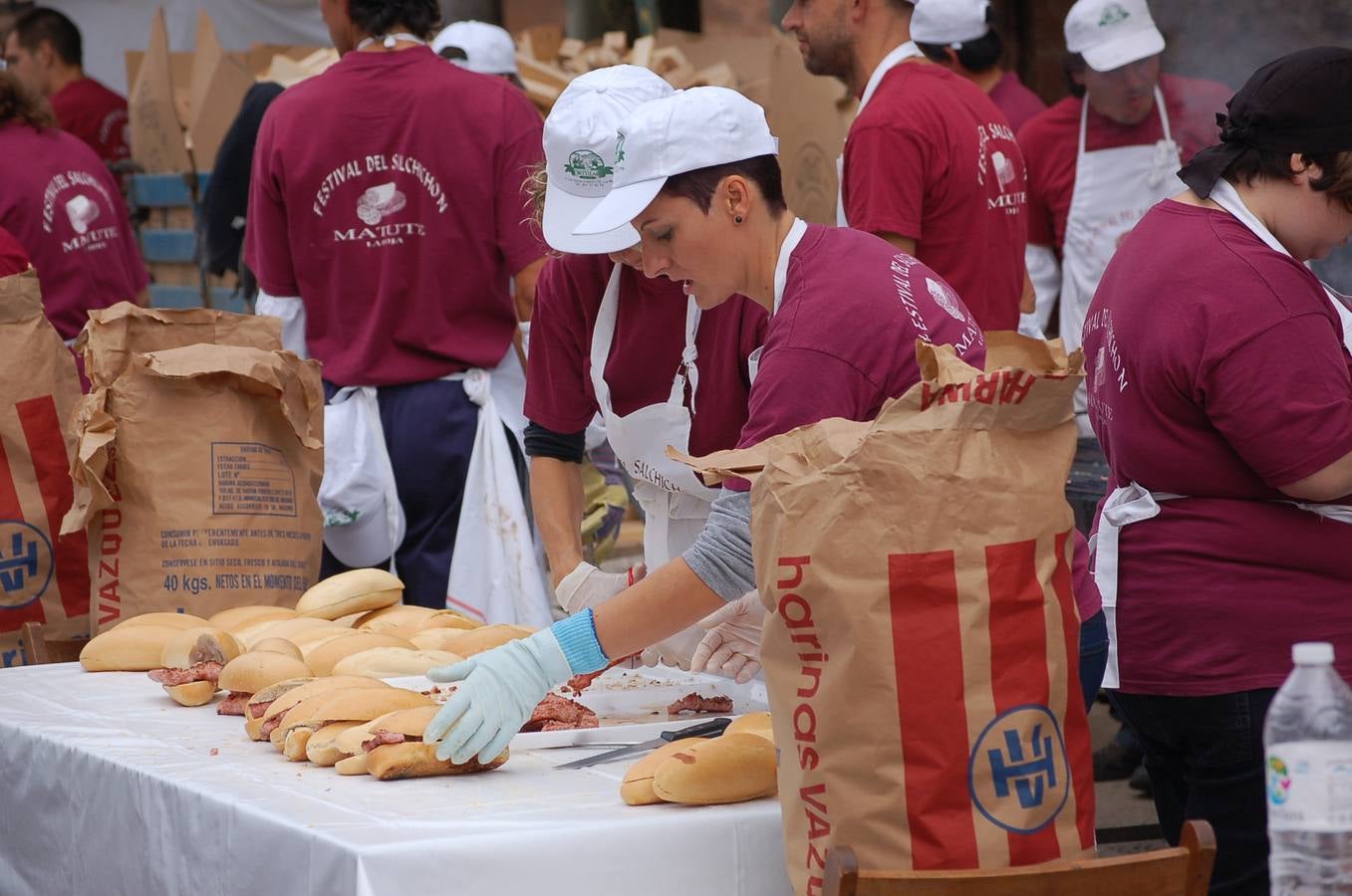 5.000 raciones de salchichón asado en Matute