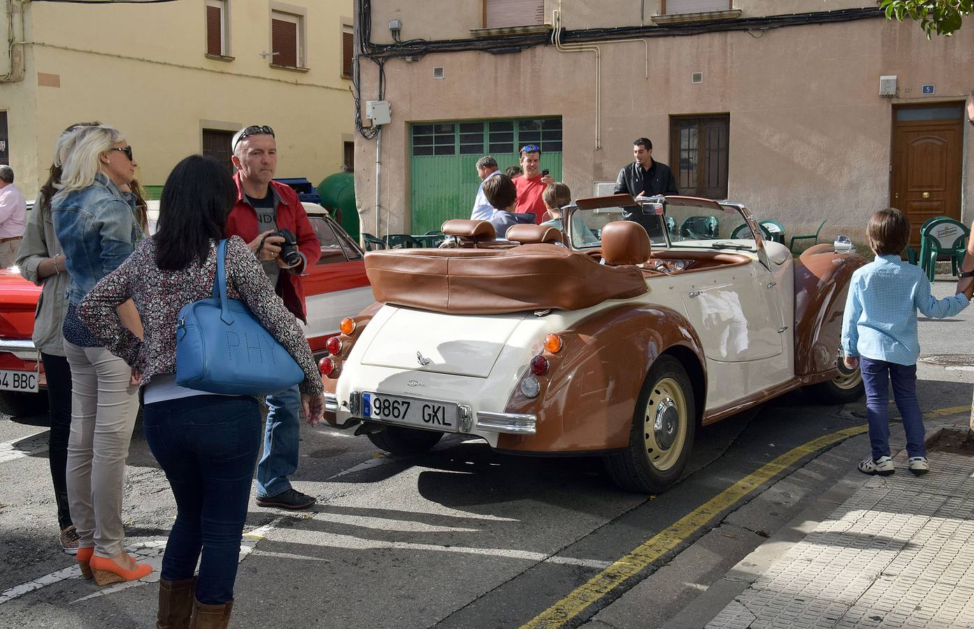 Concentración de coches clásicos en las Fiestas de Gracias de Lardero