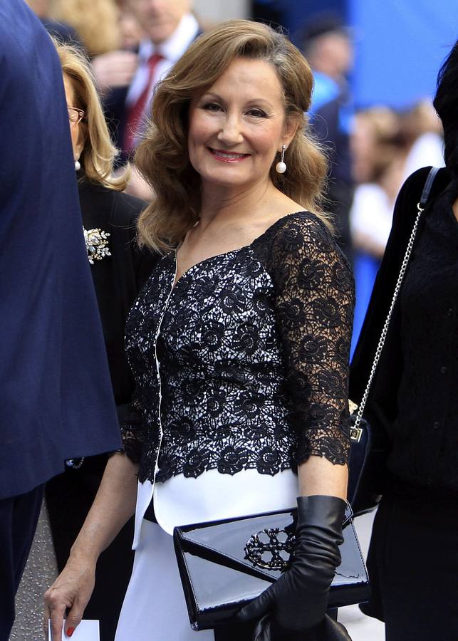 Paloma Rocasolano, madre de la reina Letizia, a su llegada a la ceremonia de entrega de los Premios Príncipe de Asturias 2014.