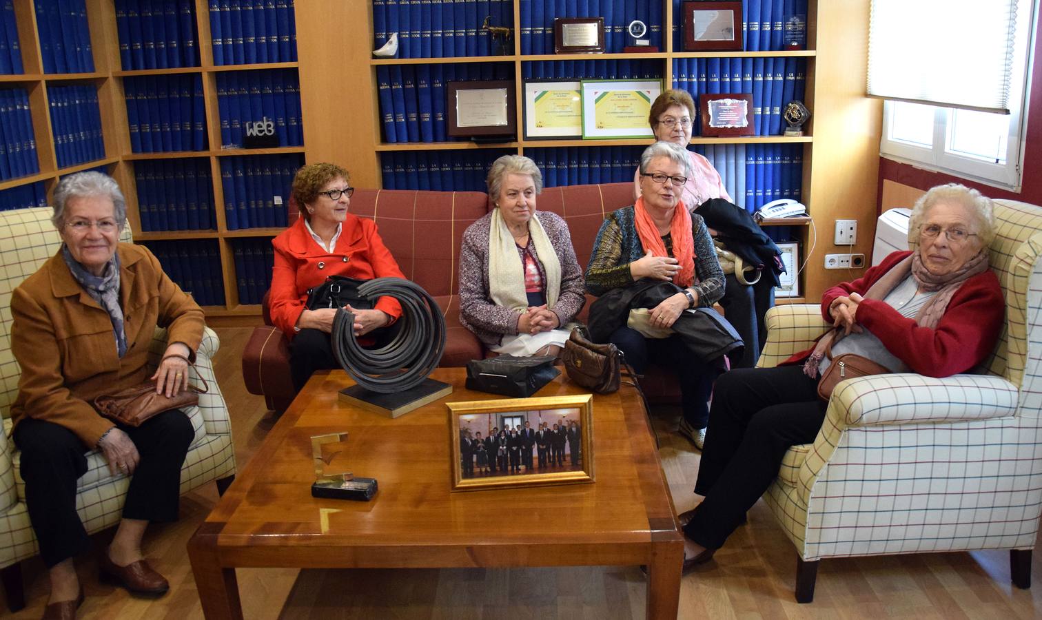 Los alumnos del programa &#039;Vida Sana&#039; visitan la multimedia de Diario LA RIOJA