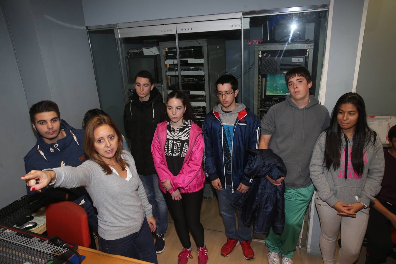 Alumnos del IES Tomás y Valiente de Fuenmayor visitan la Multimedia La Rioja