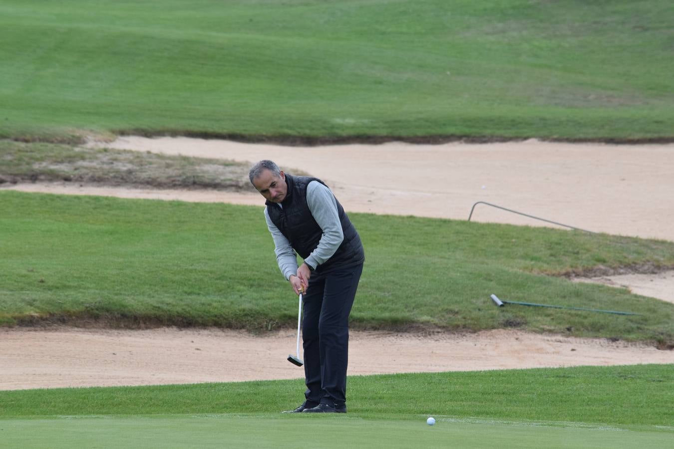 Jugadores en la final de la Liga de Golf y Vino