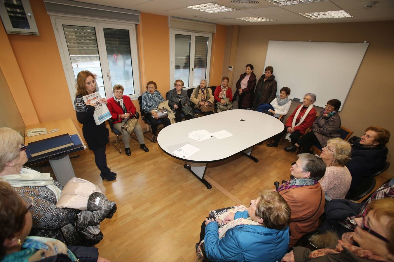 Alumnas del Programa Vida Sana visitan la Multimedia La Rioja