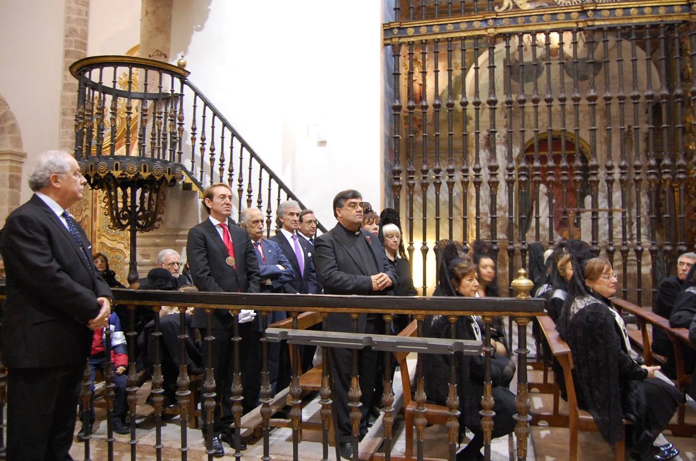 Inaugurado en Yuso un busto de Isabel la Católica y elección de Santiago Vivanco como caballero