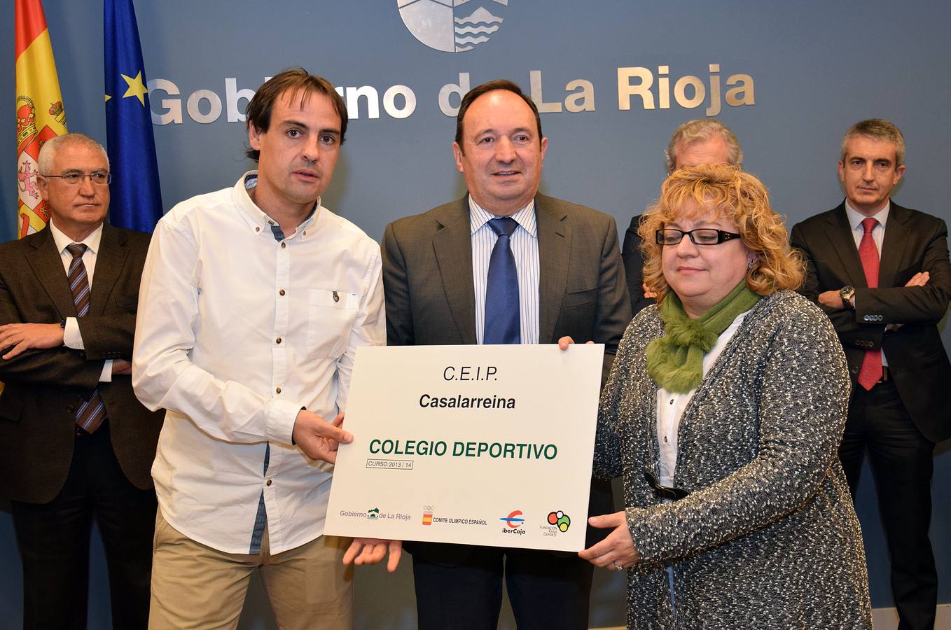 Diplomas para 14 centros que fomentan el deporte