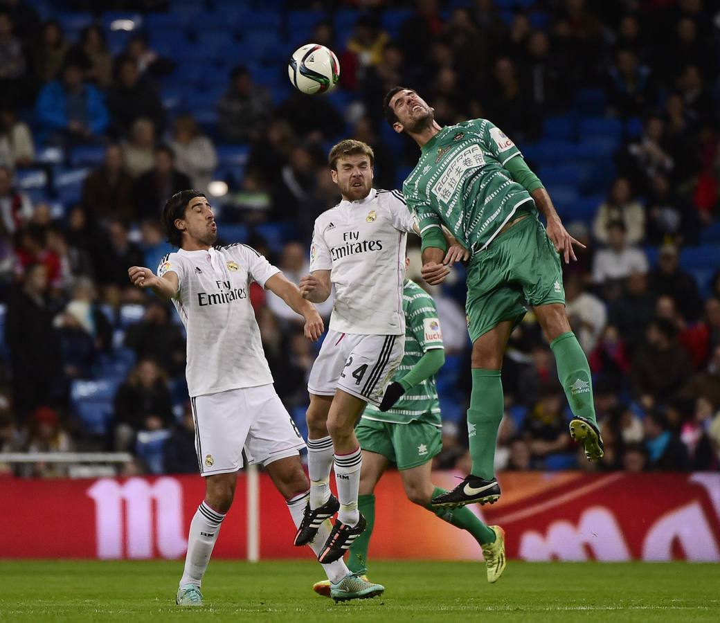 El Madrid golea al Cornellà