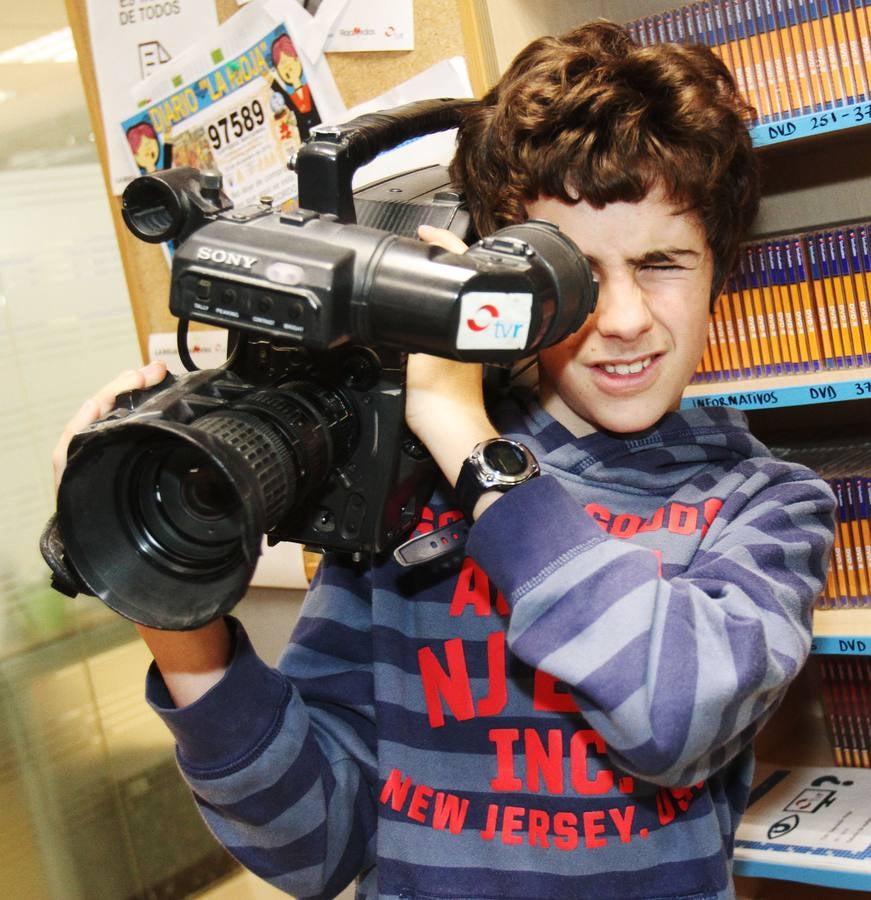 Alumnos de 1º y 2º,de la ESO, grupo A, del IES Virgen de Vico de Arnedo visitan la multimedia de Diario LA RIOJA