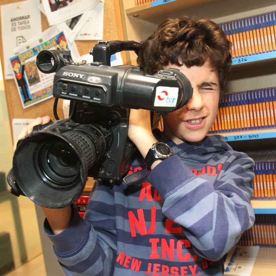 Alumnos de 1º y 2º,de la ESO, grupo A, del IES Virgen de Vico de Arnedo visitan la multimedia de Diario LA RIOJA