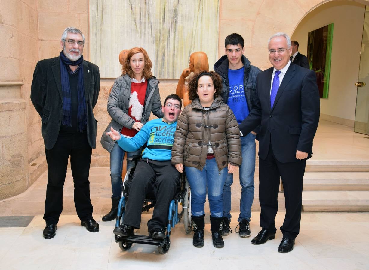 El Parlamento riojano acoge la lectura de la Constitución