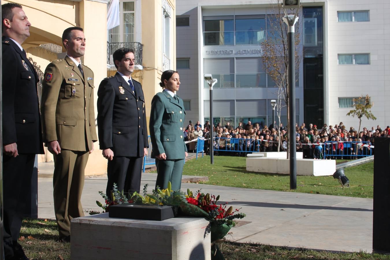 Homenaje a la bandera en Arnedo