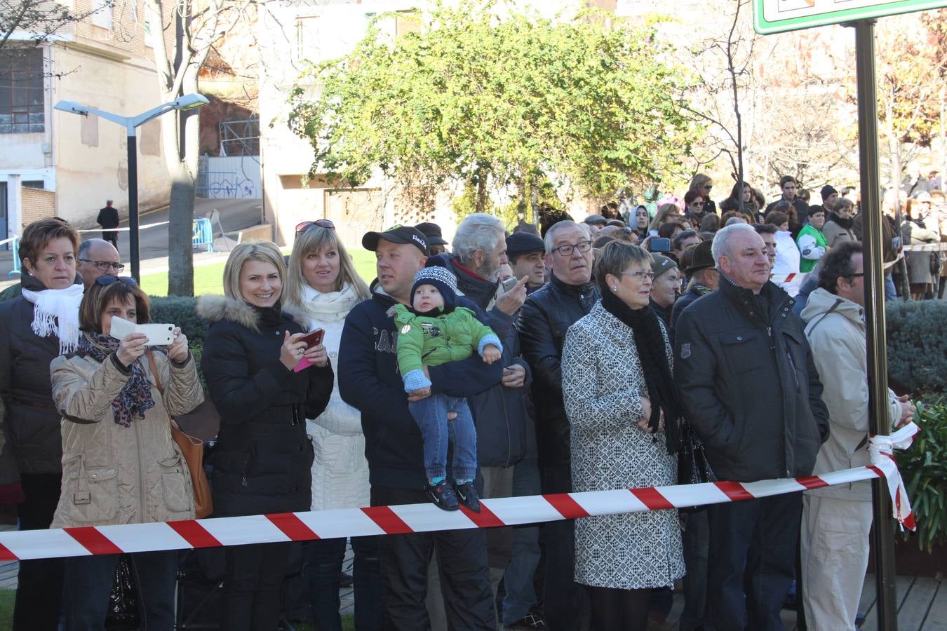 Homenaje a la bandera en Arnedo