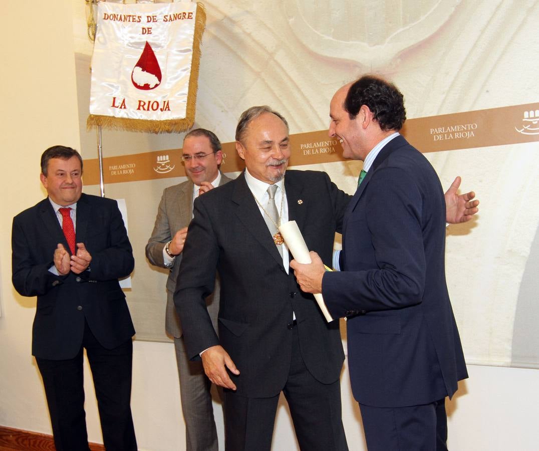 Adonar rinde homenaje a sus fundadores y a sus cuatro presidentes