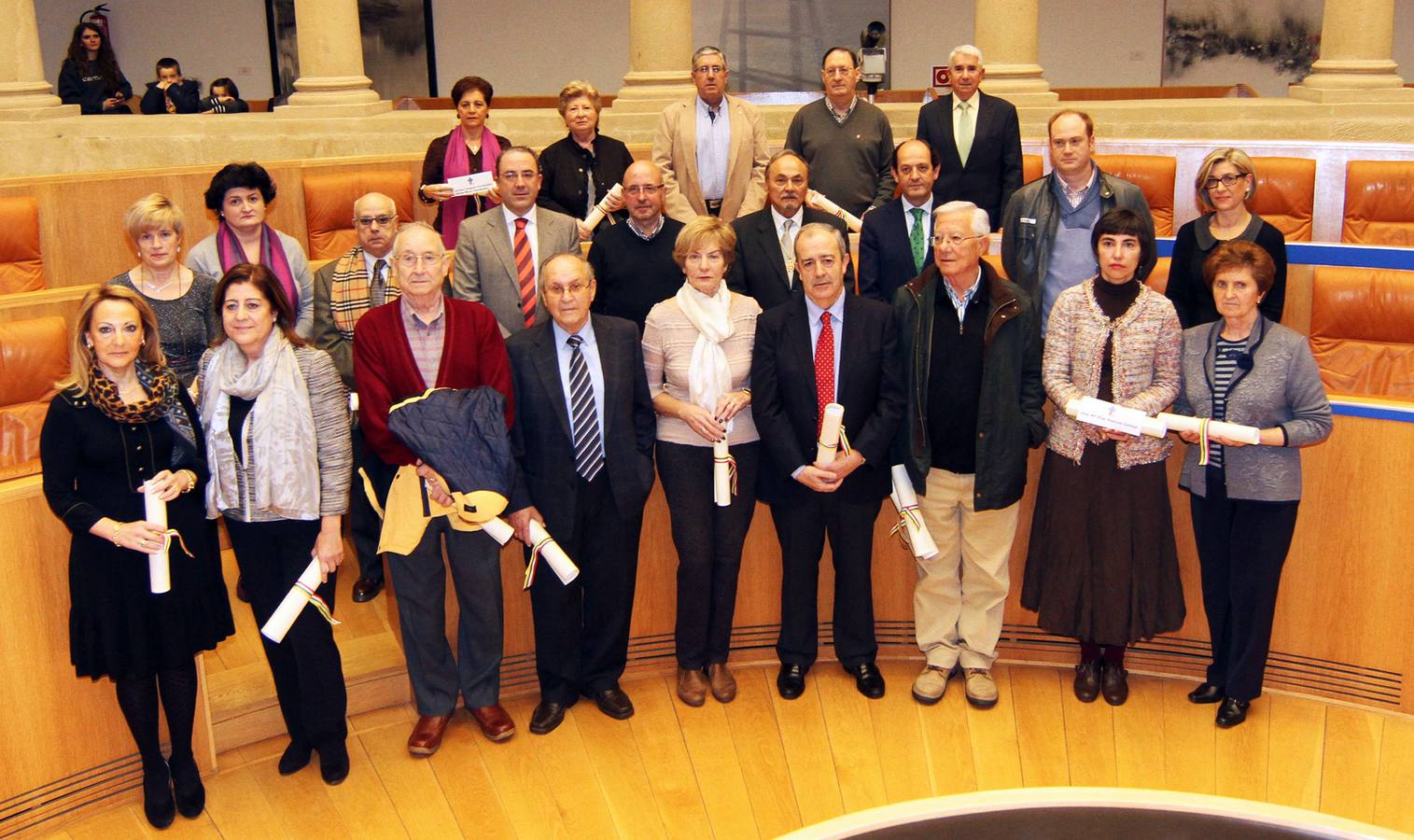 Adonar rinde homenaje a sus fundadores y a sus cuatro presidentes