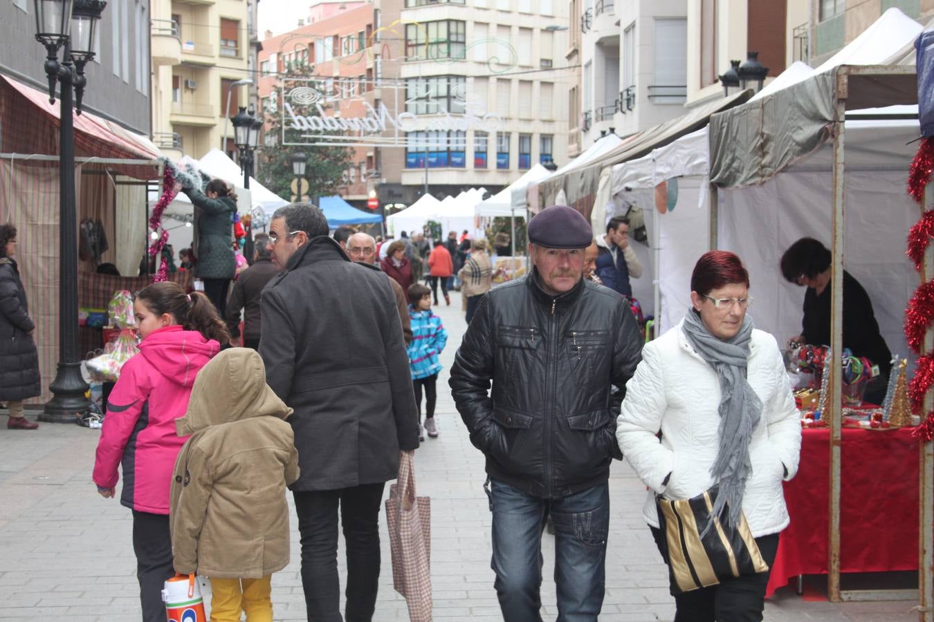 Mercado navideño por Santa Lucía en Arnedo