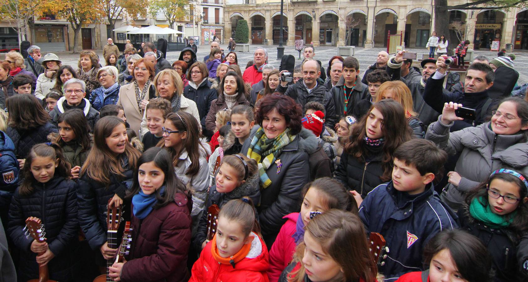 El homenaje sorpresa a Sor María Teresa Velasco cierra la iniciativa &#039;Serenata a tus valores&#039;