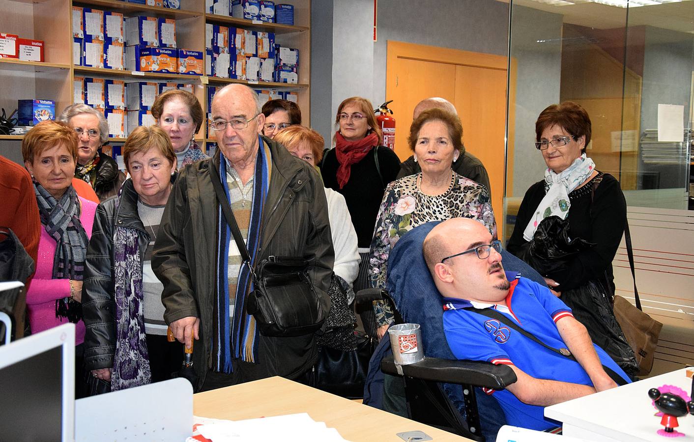 Alumnos del programa Vida Sana del Ayuntamiento de Logroño visitan la multimedia La Rioja