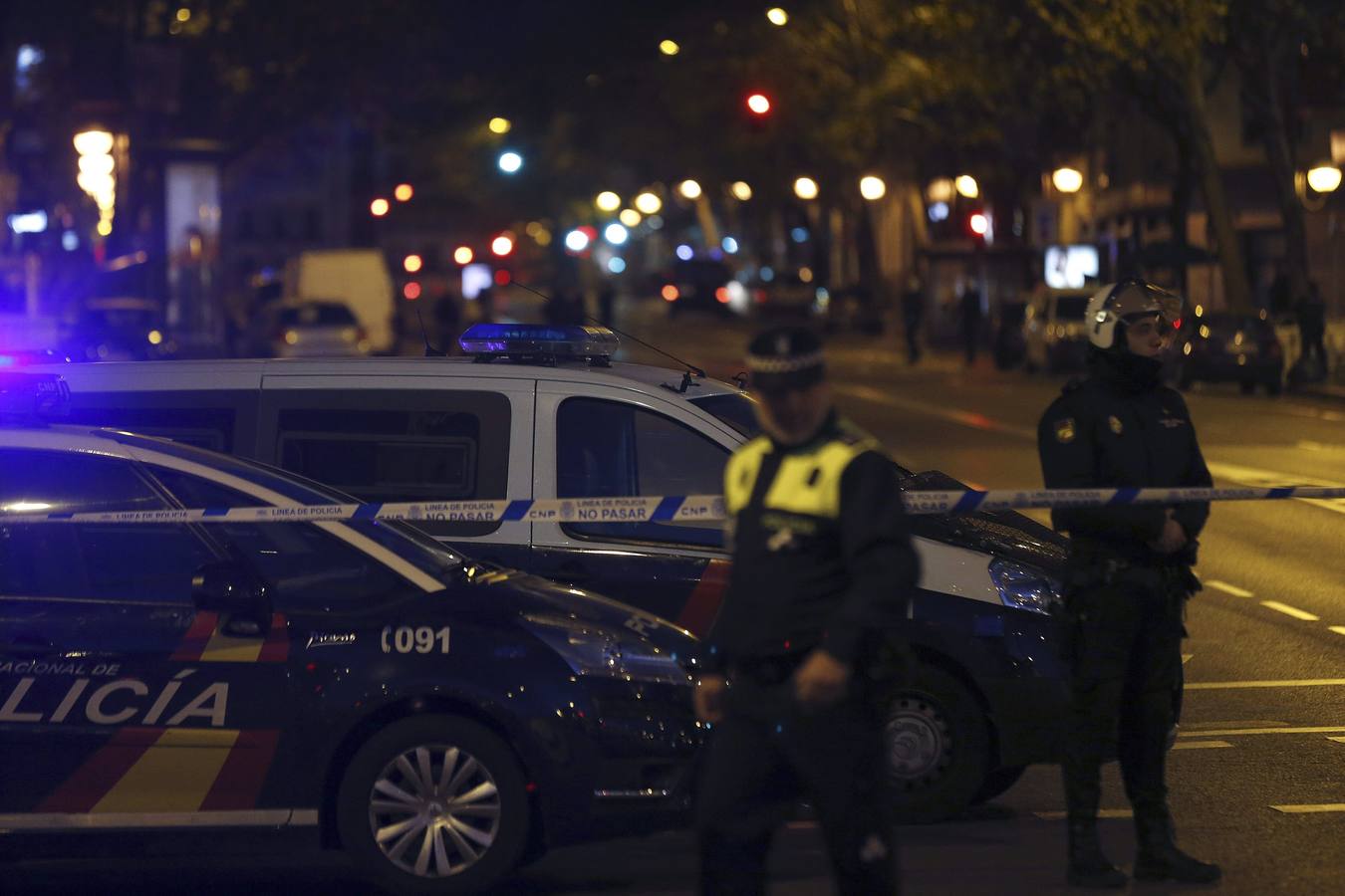 "Todo parece indicar que es una acción personal que no tiene nada que ver con una acción terrorista", ha señalado el portavoz de la Policía Nacional Antonio Nevado en declaraciones a RNE.