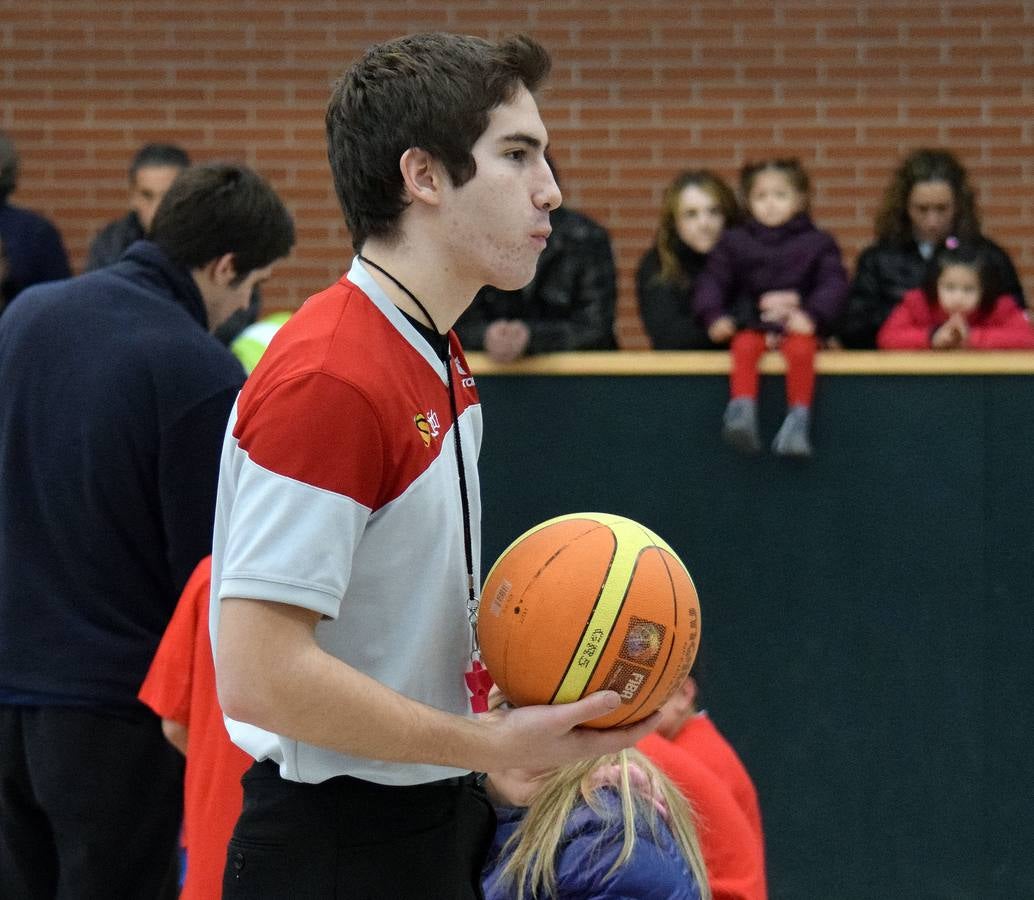 Lardero disfruta con las promesas del baloncesto