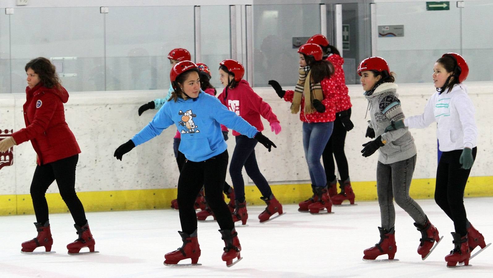 La pista de hielo se llena por Navidad