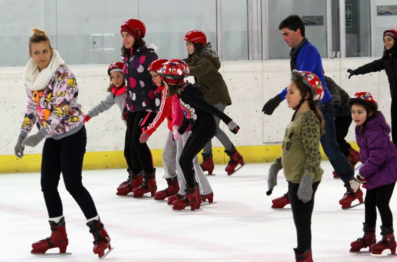 La pista de hielo se llena por Navidad