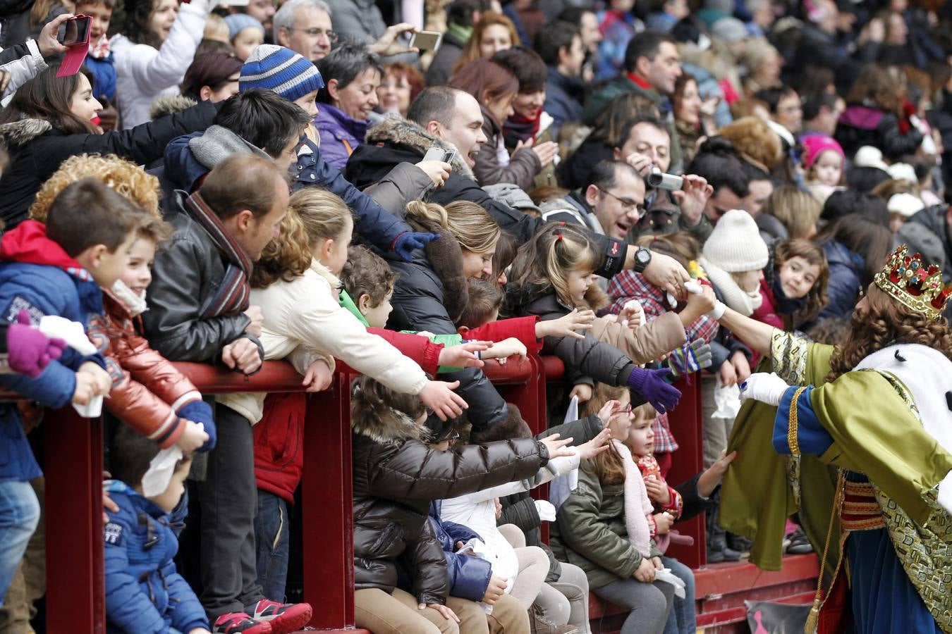 Los Reyes Magos llegan a Las Gaunas (I)