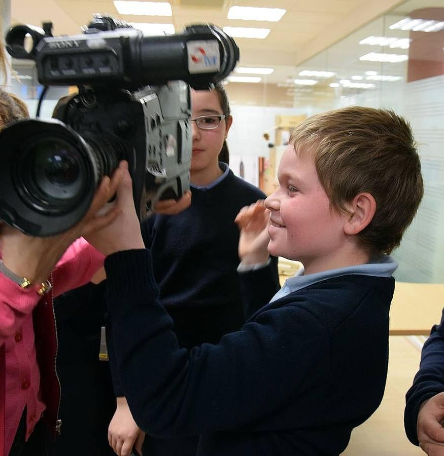 Visita de los alumnos del colegio Paula Montal