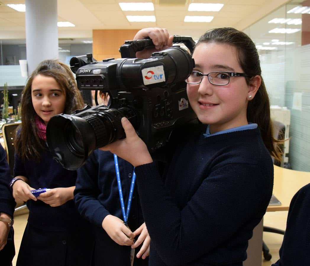 Visita de los alumnos del colegio Paula Montal