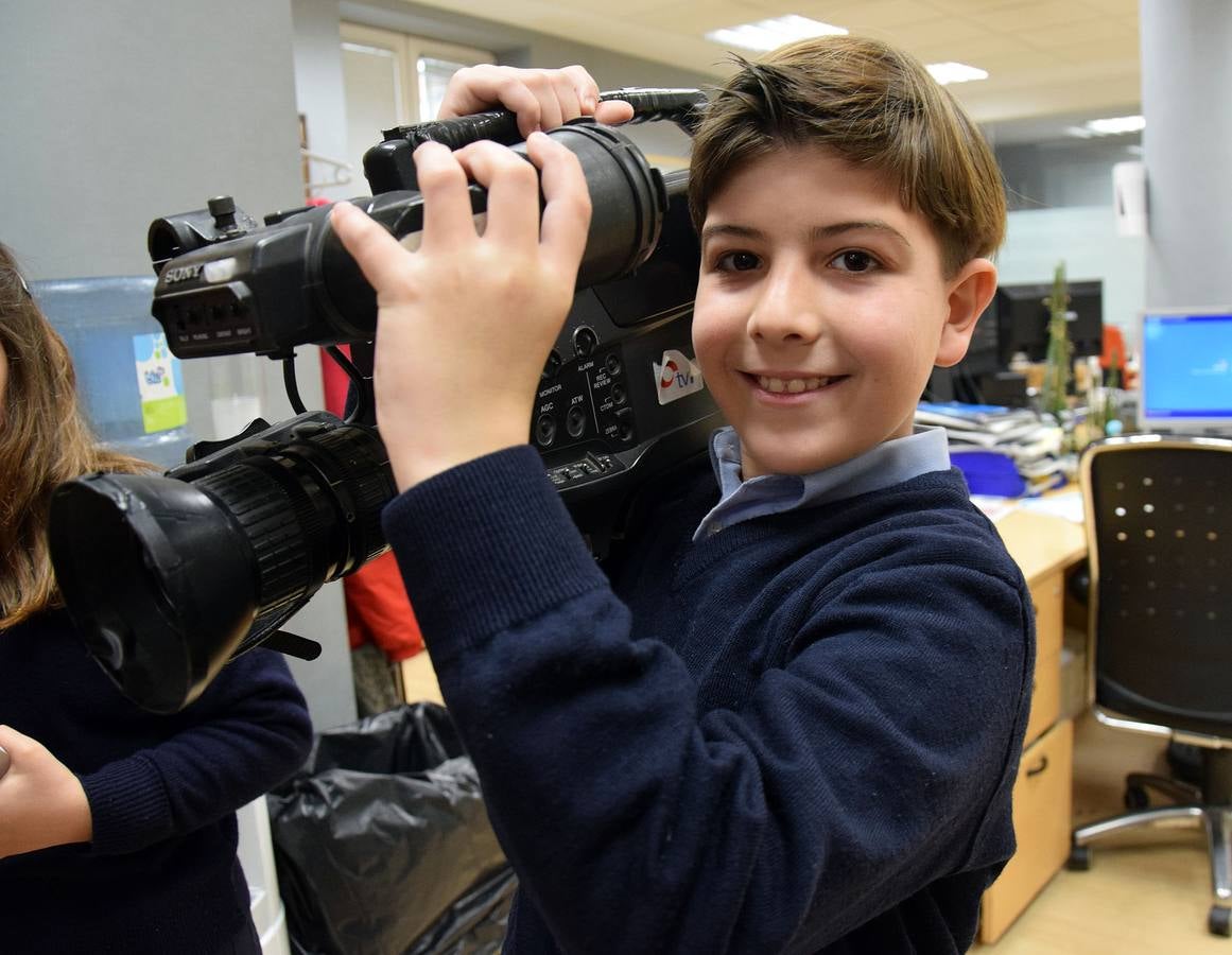 Visita de los alumnos del colegio Paula Montal