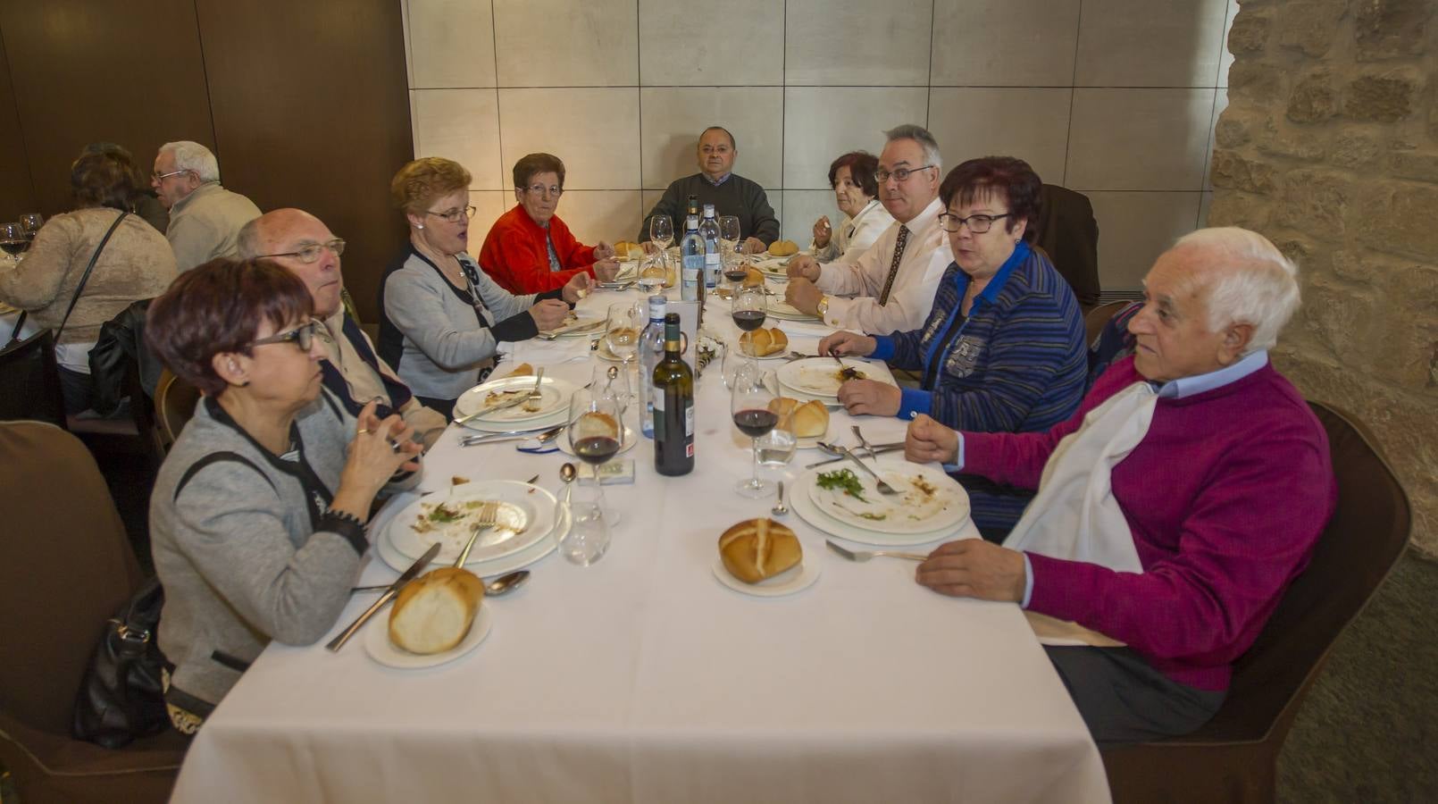 Jornada de mayores con comida en Delicatto (I)