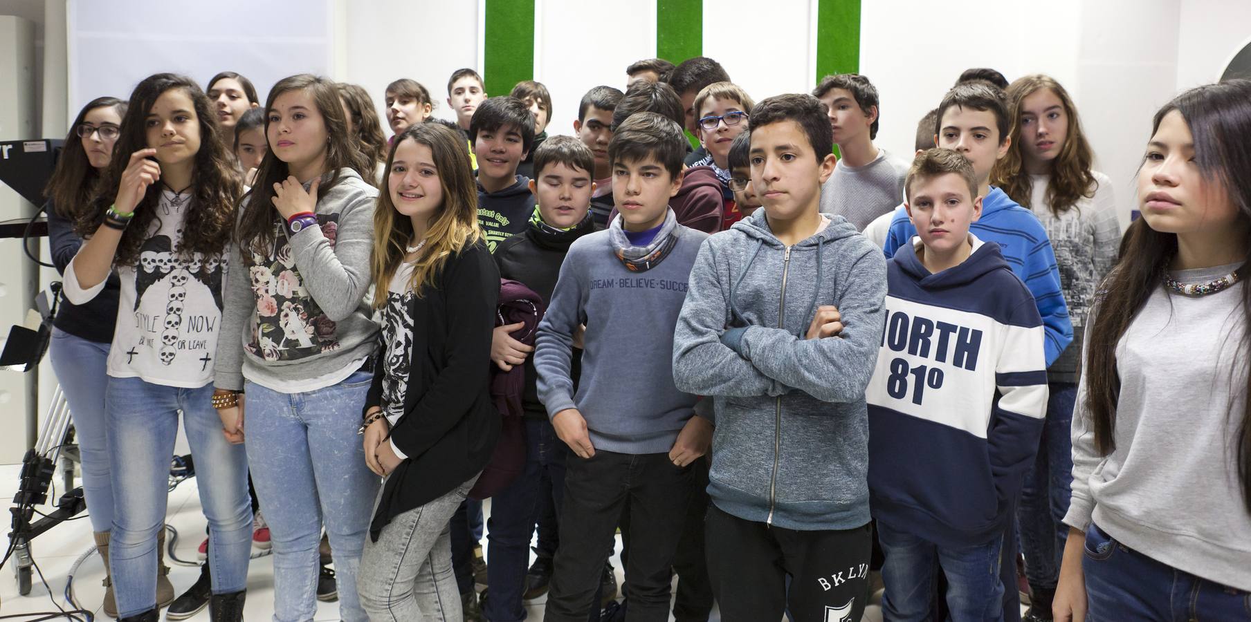 Los alumnos de 2º C y E de la ESO del Ies Escultor Daniel visitan la multimedia de Diario LA RIOJA