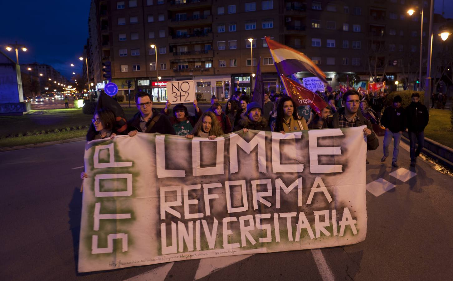 Los estudiantes se manifiestan contra el &#039;3+2&#039;