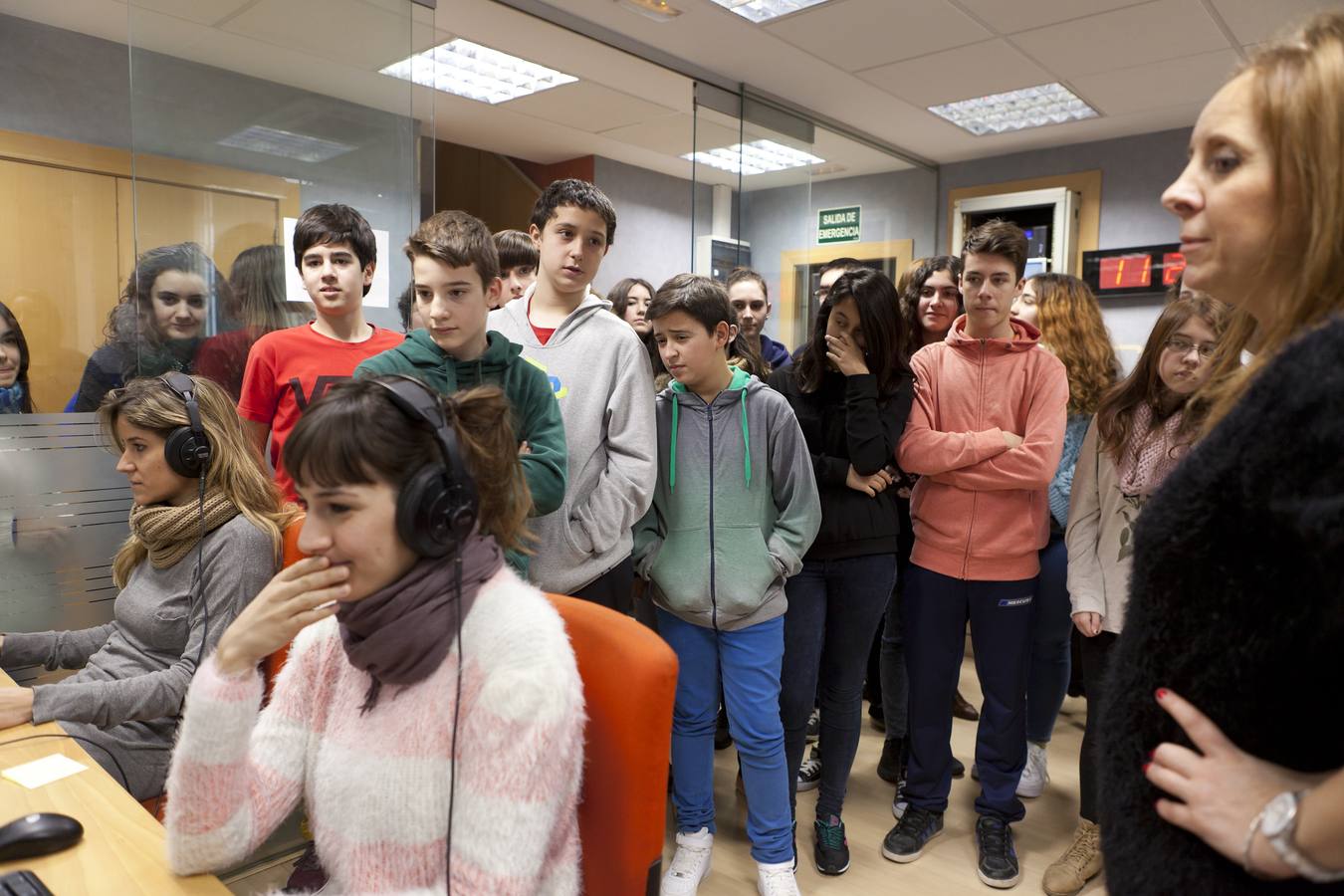 Visita de los alumnos de Escultor Daniel a la multimedia de Diario LA RIOJA